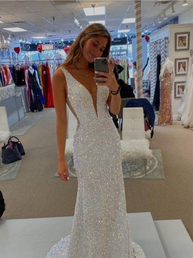Velvet Sequin Sheath Sweep Train Sleeveless V-Neck Prom Dress / Evening Dress Sheffield